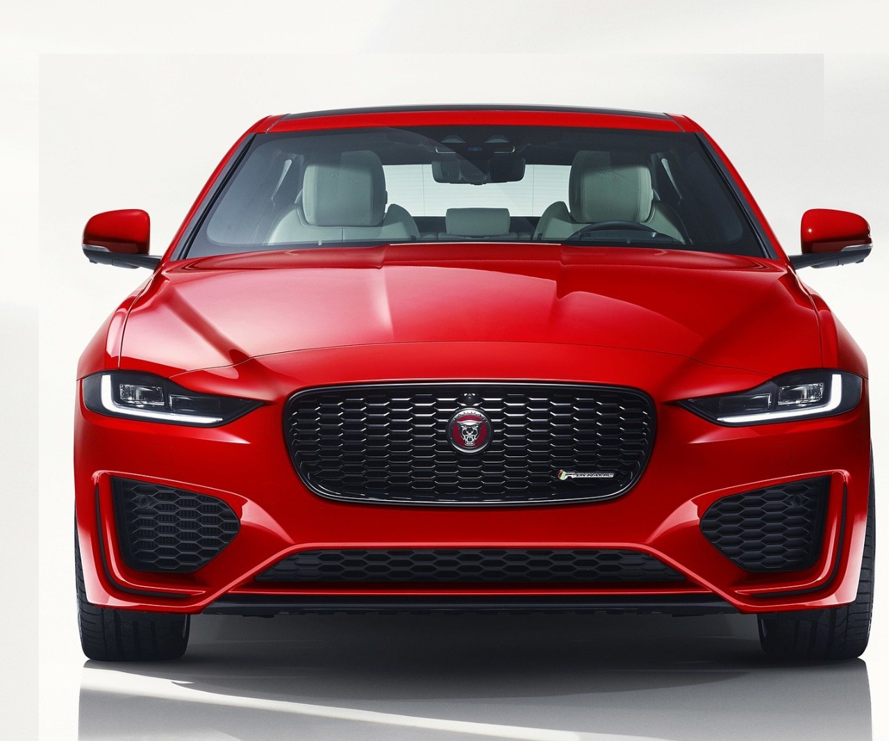 Jaguar  Xe