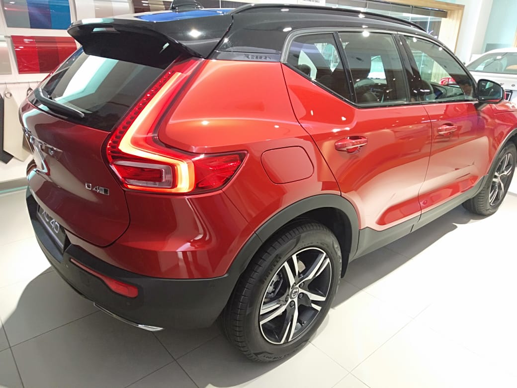 Volvo  Xc40 R-Design