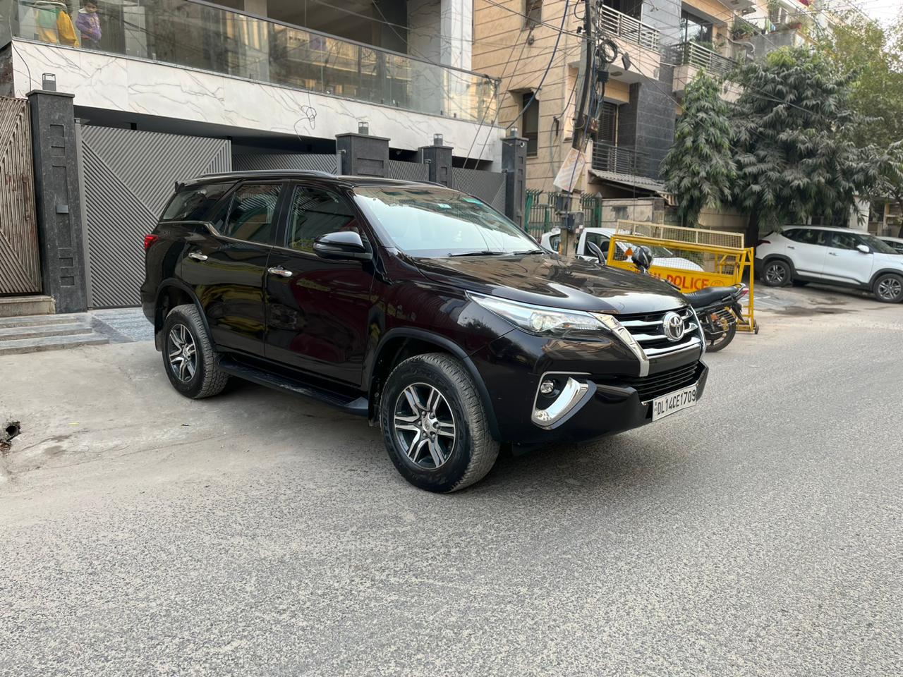 Toyota  Fortuner