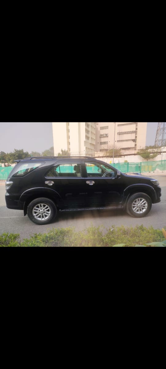 Toyota  Fortuner