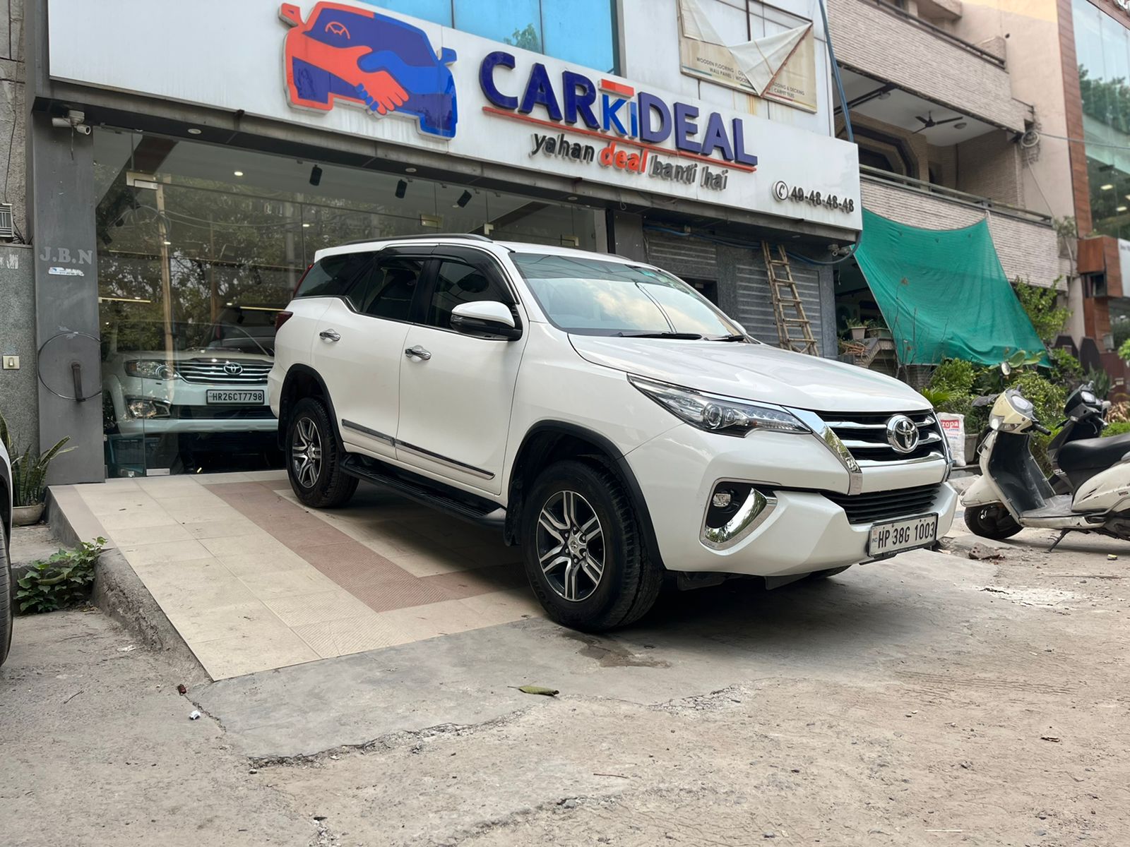 Toyota  Fortuner