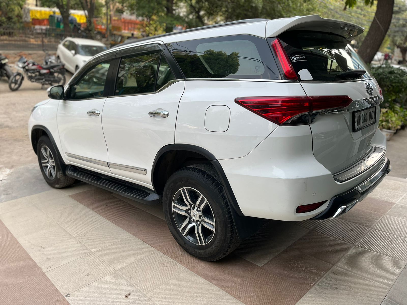 Toyota  Fortuner