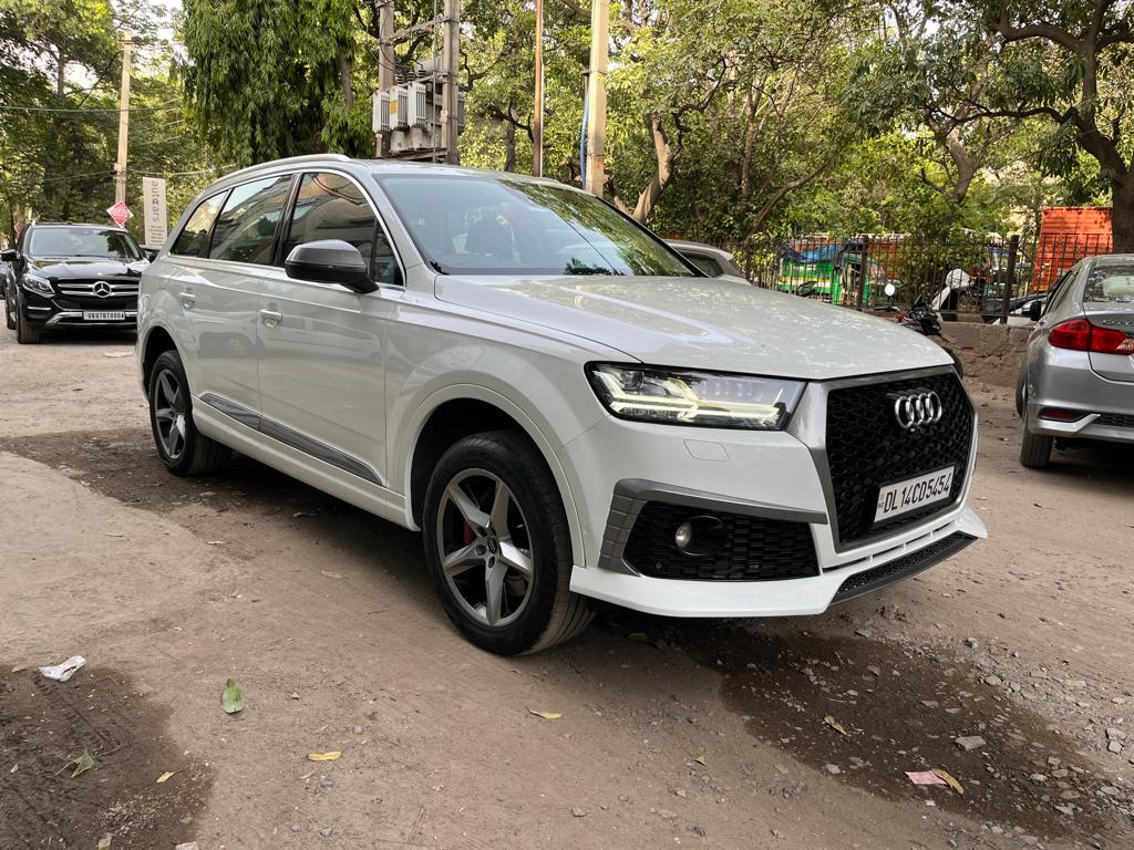 Audi  Q7