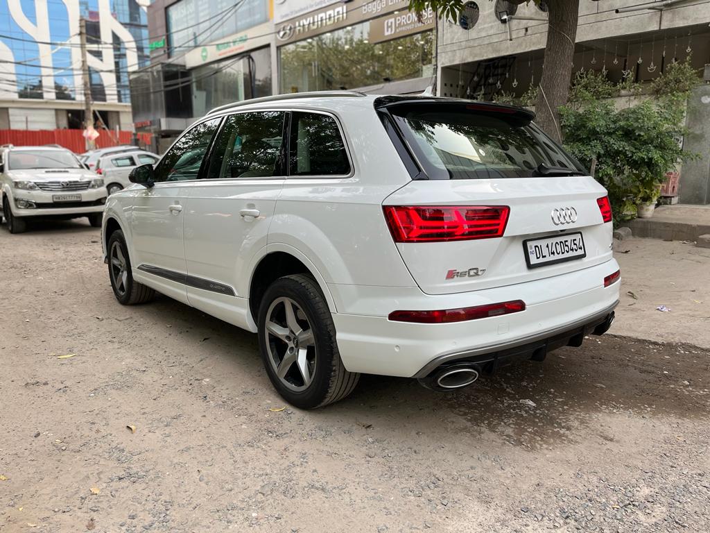 Audi  Q7