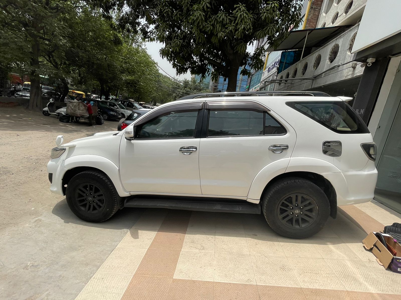 Toyota  Fortuner