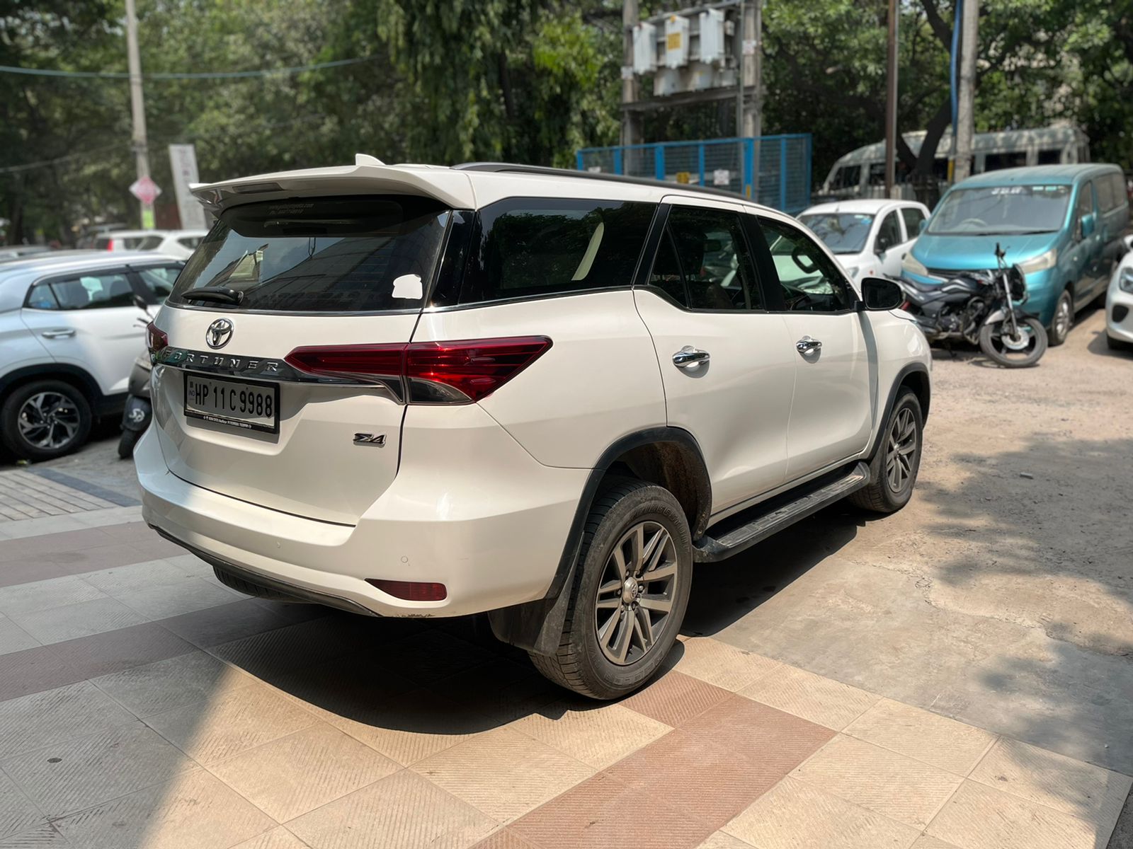 Toyota  Fortuner