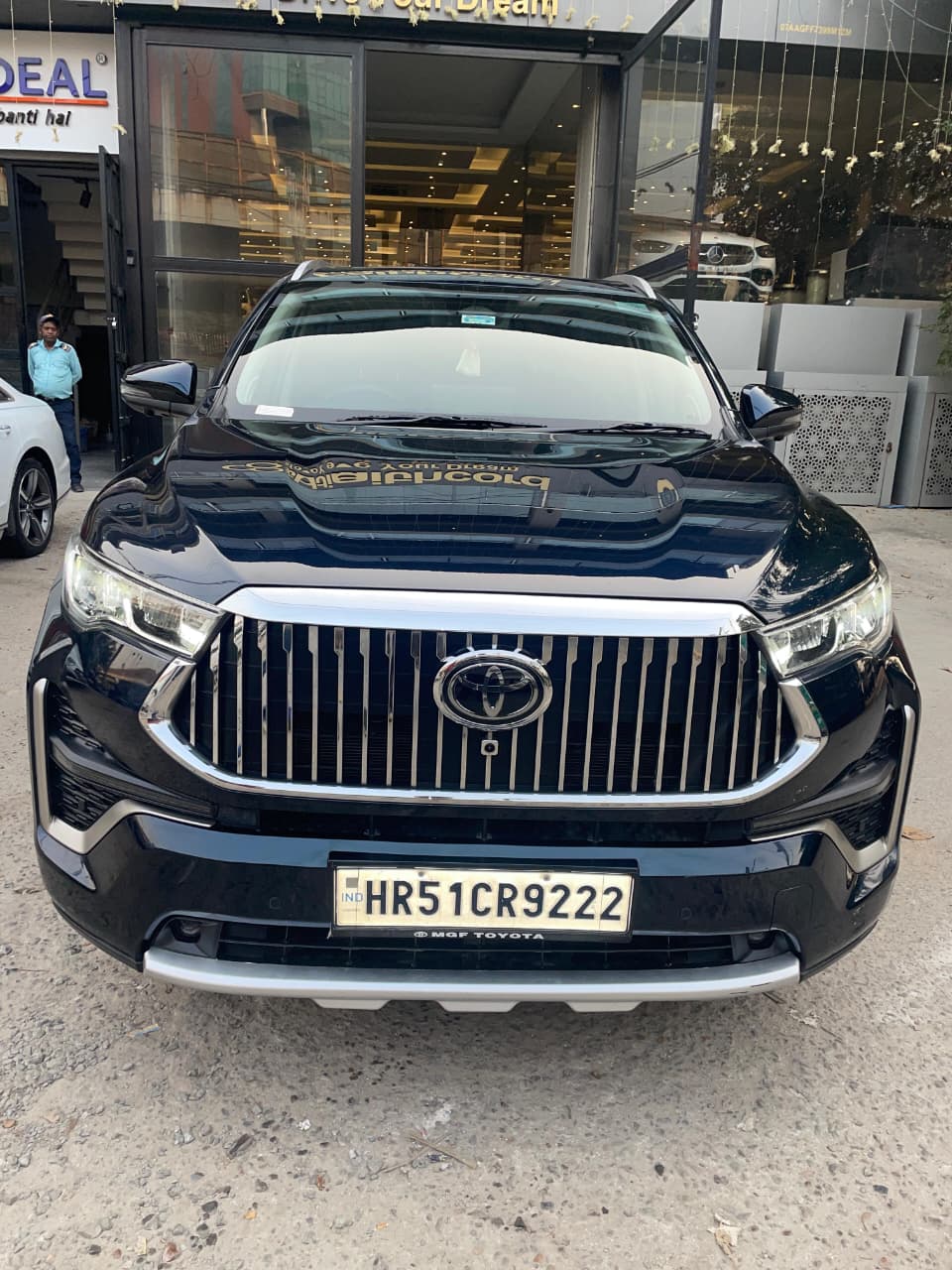 Toyota  Innova Hycross