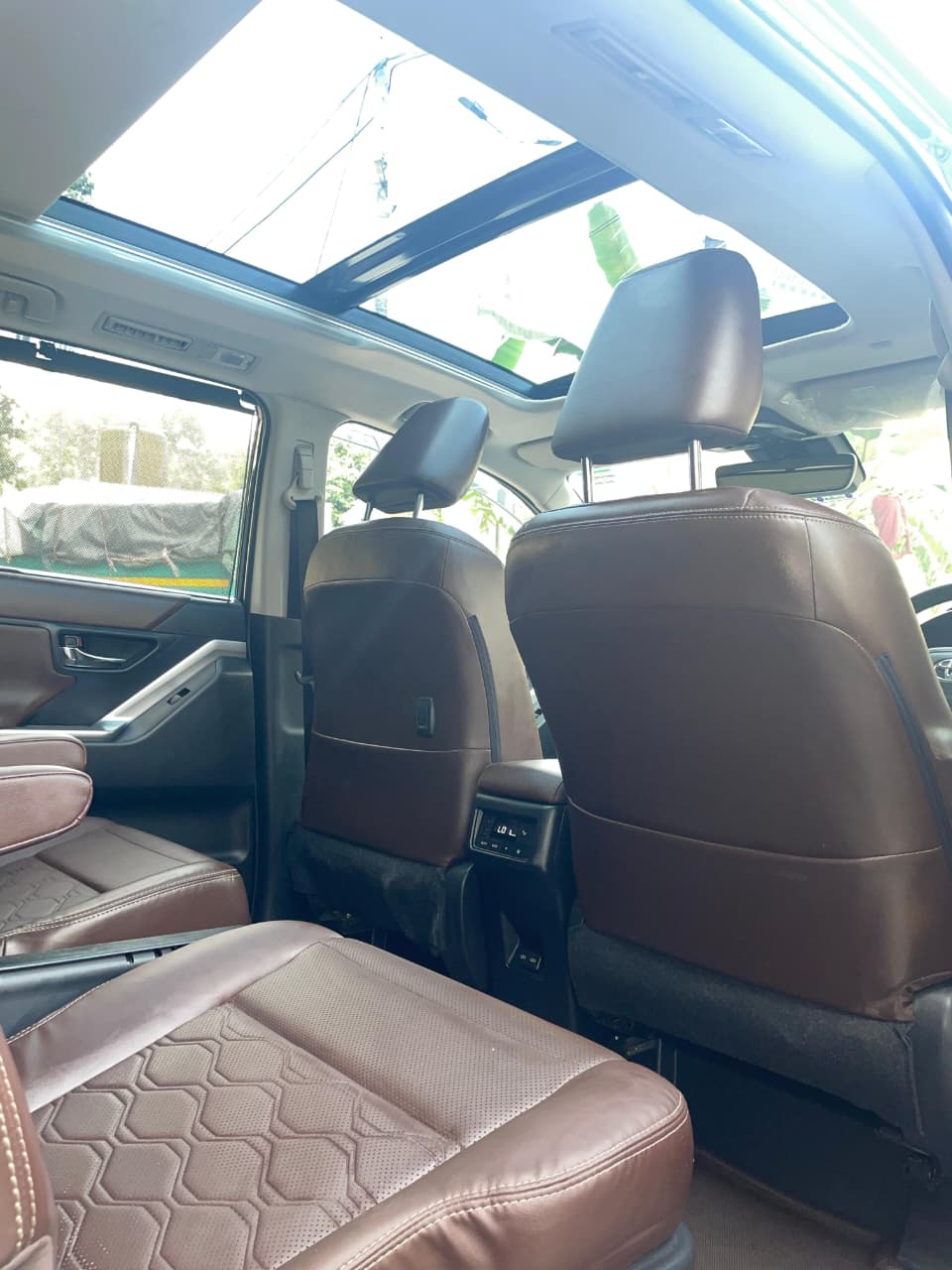 Toyota  Innova Hycross