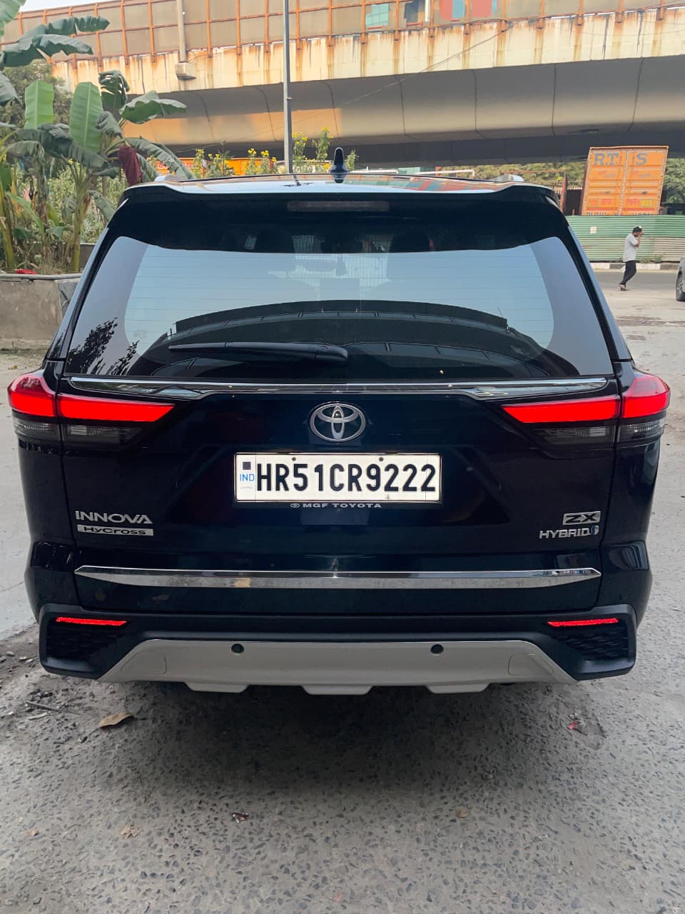 Toyota  Innova Hycross