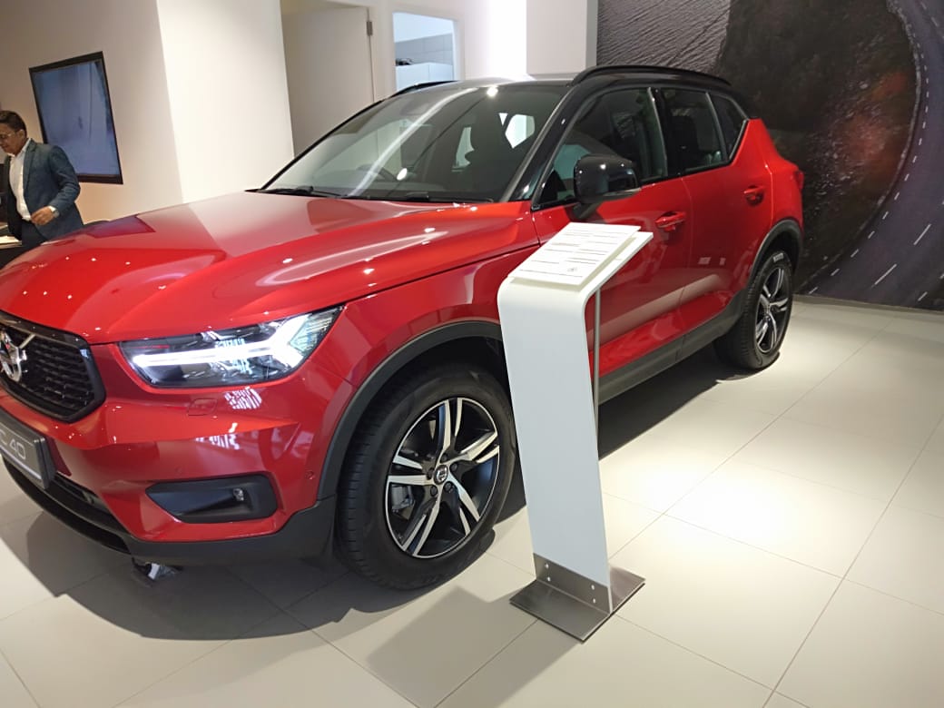 Volvo  Xc40 R-Design